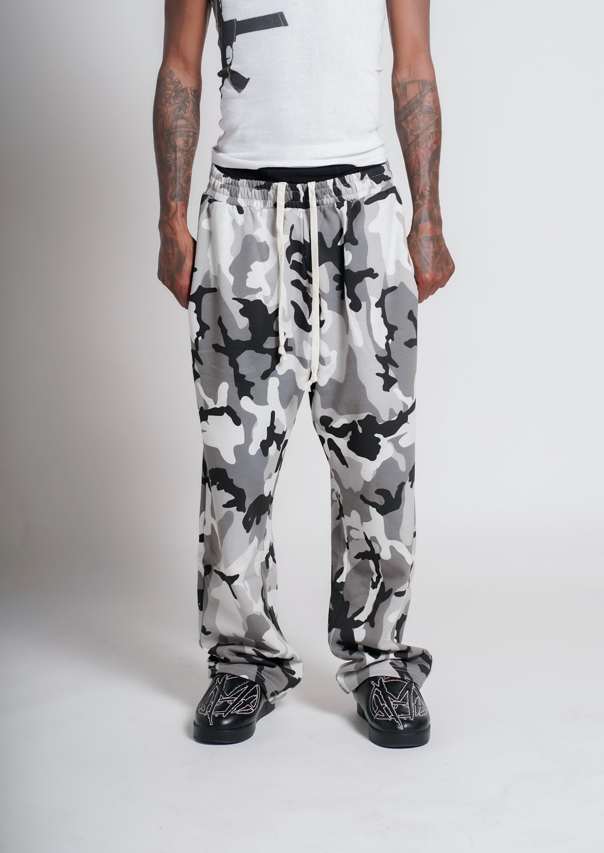 GP MILITARY STRAIGHT-LEG SWEATPANTS