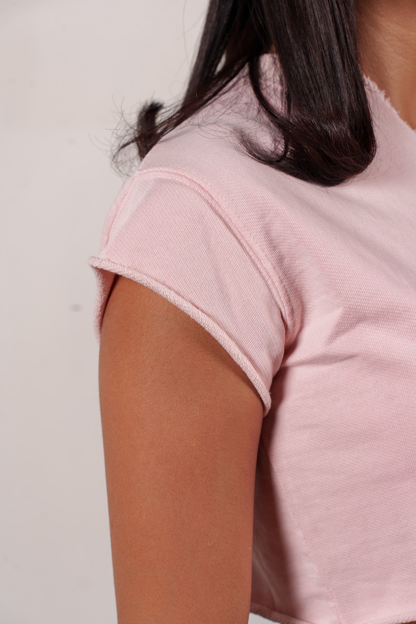 GP Basics V NECK CROP TOP